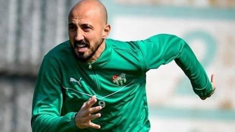 Bursaspor'dan ayrılan Ahmet İlhan Özek, İzmir'e doğru!