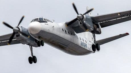Russisch vliegtuig met tientallen passagiers neergestort, wrakstukken teruggevonden