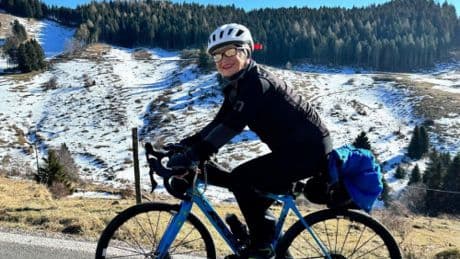 Tumori, al via 'sulle altezze del coraggio': sfida sportiva in bici come 'medicina'