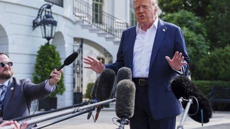 Fallita la mediazione Usa-Ue: Trump annuncia dazi al 30% sui prodotti europei