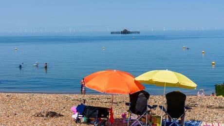 Heatwave helps retail sales rebound in June