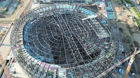 Sbloccati gli extra costi per Villaggio e Arena. Sfida olimpica Fdi-Lega