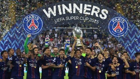 Paris Saint-Germain, Süper Kupa'yı ilk müzesine götürdü