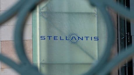 Stellantis assume in Marocco e chiude in Italia: investiti 1,2 miliardi per auto elettriche a Kenitra