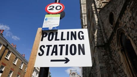 Großbritannien: Britische Regierung will Wahlalter auf 16 Jahre senken