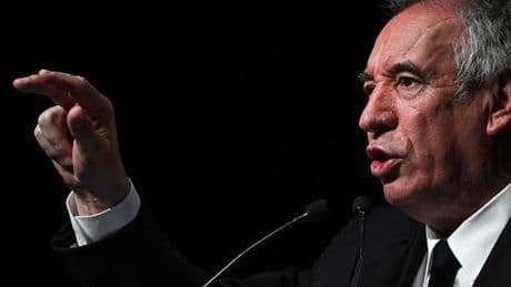 Retraites : François Bayrou dit avoir proposé aux partenaires sociaux « une prime » pour maintenir les seniors en emploi