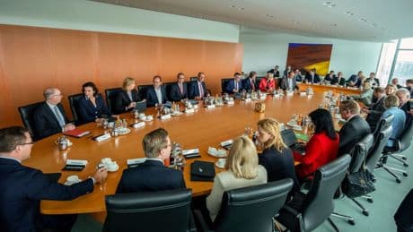 Schulden: Bund will Bremen und Saarland Investitionen erleichtern