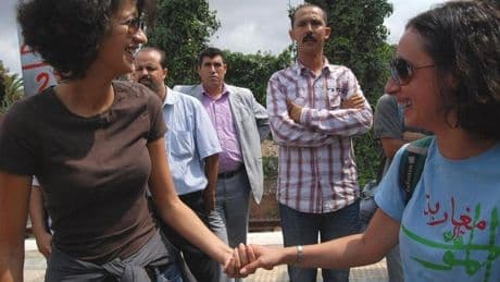Detienen en Marruecos a una activista LGTBI por ponerse una camiseta con la frase: 'Alá es lesbiana'