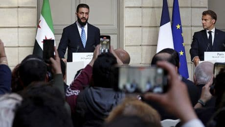 Ahmed Şara'dan Macron'un teklifine ret: Geleceğimiz uzak ülkelerin başkentlerinde belirlenmeyecek
