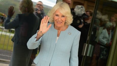 Queen ‘thrilled’ to open horse racing stand named in her honour