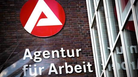 Arbeitsmarkt: Bundesagentur für Arbeit vermittelt kaum noch Jobs