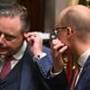 Betalen we binnenkort een defensiebelasting? Van Peteghem wil “geen taboes uitspreken”