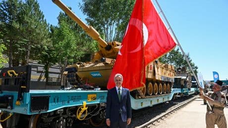 Savaş tanklarını bu vagonlar taşıyacak!