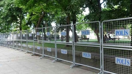 Gezi, Maçka parklarıyla millet bahçeleri bir mi?: Üçüncül mekânlar