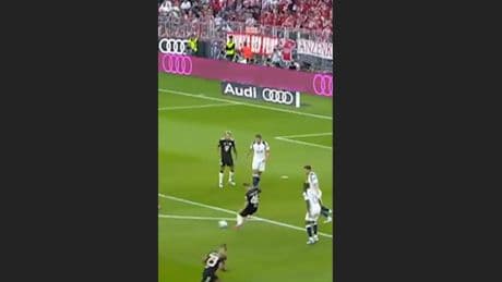 Tor gegen Tottenham - Bayern-Supertalent schlenzt ihn rein!