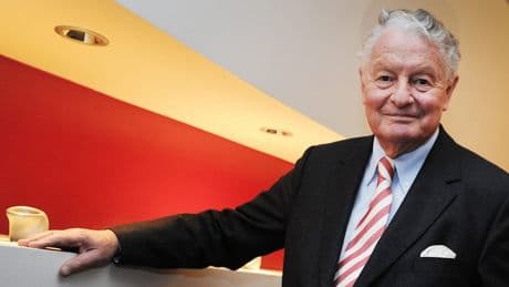 Trauer um ARD-Mann Rolf Seelmann-Eggebert - Legendärer Royal-Experte ist tot