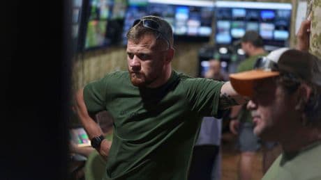 Soldiers under bombardment in eastern Ukraine say peace still feels far away