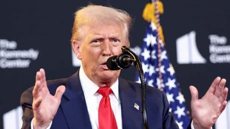 Vor Treffen in Alaska - Trump droht Putin „mit sehr schweren Konsequenzen“