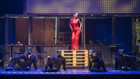 Los 'Pecados' convierten al Euskalduna en un cabaret por Aste Nagusia