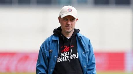 FC Bayern München: Trainer Alexander Straus verlässt überraschend die Fußballerinnen