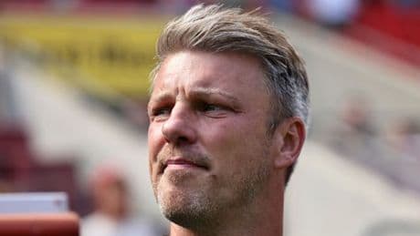 Köln bei Kwasniok-Debüt in Regensburg gefordert, Schalke ohne Karius in Leipzig