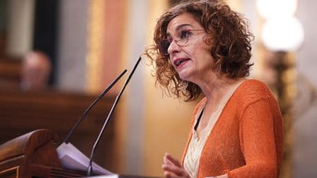 Los inspectores de Hacienda exigen por primera vez la dimisión de Montero ante la opacidad del pacto de financiación singular