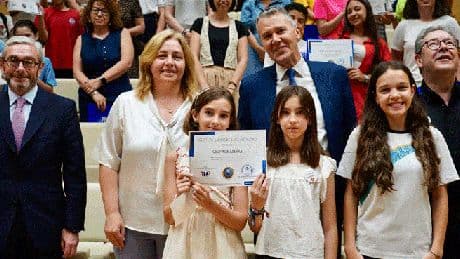 &quot;Contar que alguien está sufriendo no te hace ser un chivato&quot;: la Policía de Madrid actúa en los colegios para prevenir el acoso escolar