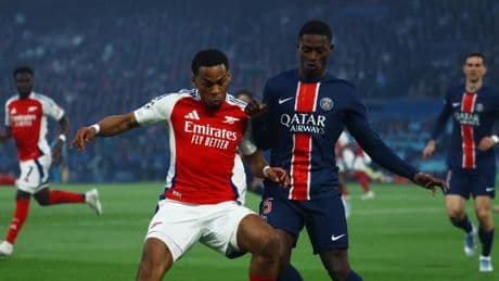 Arsenal vergibt in der Anfangsphase drei Großchancen