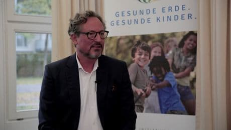„Wasser ist Leben!“: Jetzt eröffnet von Hirschhausen erste Wasserschule