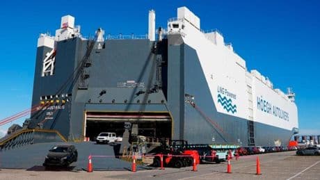 El 81% de los coches chinos entran a España por el Port