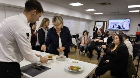 “No son ‘obesos’ sino ‘personas con obesidad’”