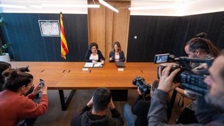 Los Comuns exigen una reunión urgente al Govern tras el varapalo judicial a las sanciones a grandes tenedores