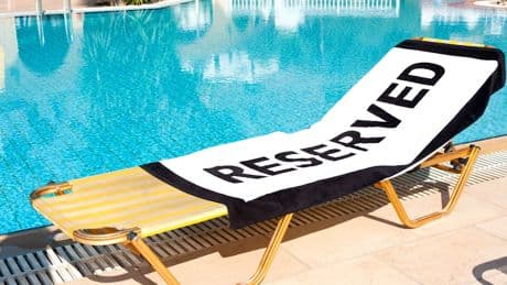Pool-Wahnsinn auf Teneriffa - Schlacht um die Liegen eskaliert