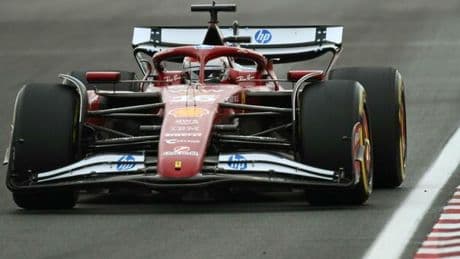 Leclerc doma le McLaren ma consuma troppo il fondo, per la Ferrari è una beffa