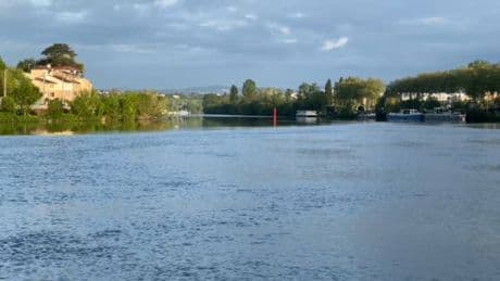 "C'est un peu atypique": cinq sites de baignade dans la Saône identifiés près de Lyon