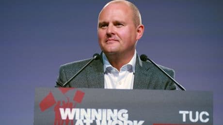Union boss warns Starmer over ‘echoing the right’ on immigration