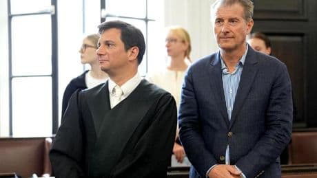Block-Prozess: "Dann rannten fünf Maskierte auf uns zu"