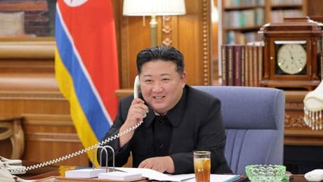 Poutine et Kim Jong-un s'engagent à «renforcer» leur coopération