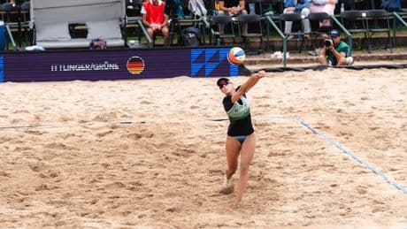 <p style="margin-bottom: 11px;"><span style="font-size: 11pt;"><span style="line-height: 107%;"><span style="font-family: Arial,sans-serif;">Beach volley: europei, Gottardi/Orsi Toth out ai quarti</span></span></span></p>