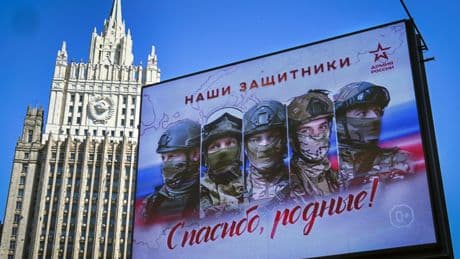 « Pas question de s’arrêter là » : en Russie, les cercles patriotiques opposés à tout compromis en Ukraine