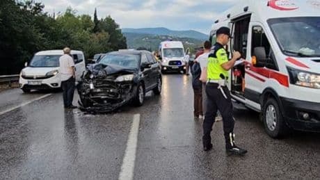 TEM'de 10 araçlık zincirleme kaza!