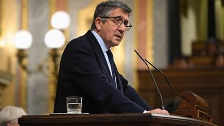El Congreso aprueba que la Mesa tenga la autoridad para retirar la acreditación a los periodistas "agitadores"