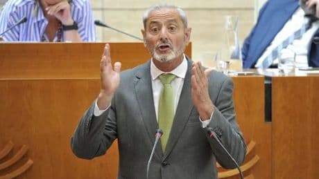 Un diputado del PP defiende la prostitución porque «lo malo es pagarlo con fondos públicos»