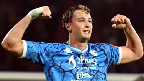 <p>Playoff Serie B, lo Spezia ipoteca la finale. Cremonese ko, 2-1 Juve Stabia all'andata</p>