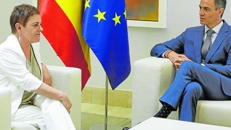 ¿Por qué Bildu da oxígeno a Sánchez? ¿Qué espera conseguir el PNV de un Gobierno tan debilitado por la corrupción?