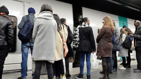 RER A : le trafic reprend mais reste perturbé ce lundi matin après avoir été interrompu dimanche