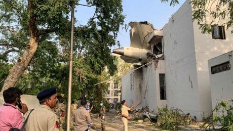Air-India-Flugzeug bei Start in Ahmedabad abgestürzt