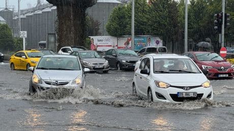 İstanbul dahil 54 ilde sağanak yağış var
