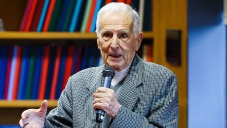 Silvio Garattini, científico y oncólogo, 96 años: “El 40% de los cánceres son prevenibles, pero para lograr esto debemos promover ciertos hábitos que sabemos que son buenos pero no hacemos”