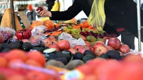 Teurer Alltag: Inflationsrate gesunken - Obst teurer, Kartoffeln billiger